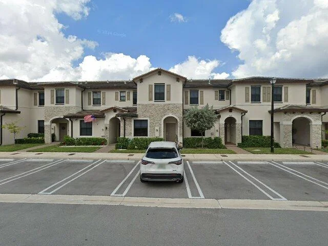 House image located at Miami, FL 33190