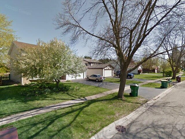 House image located at Grayslake, IL 60030