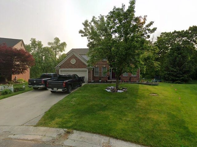 House image located at Rochester, MI 48306