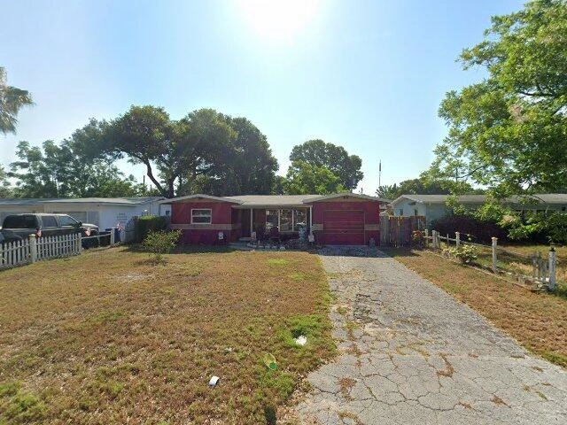 House image located at Saint Petersburg, FL 33713