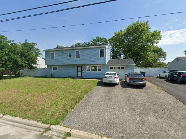 House image located at Toms River, NJ 08757