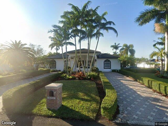 House image located at Miami, FL 33187