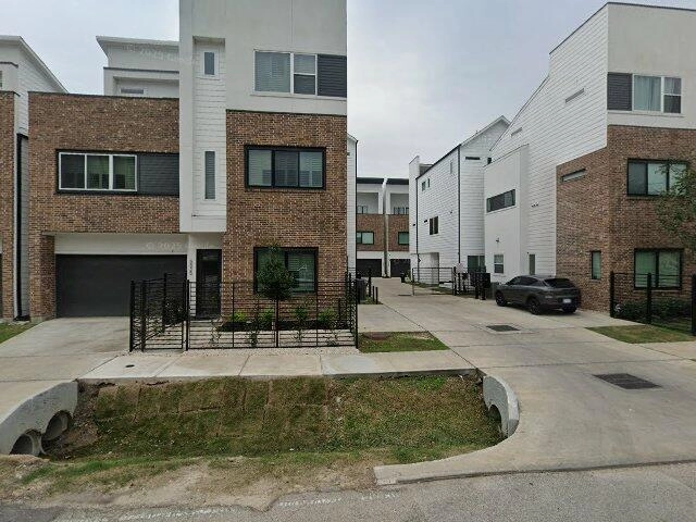 House image located at Houston, TX 77057