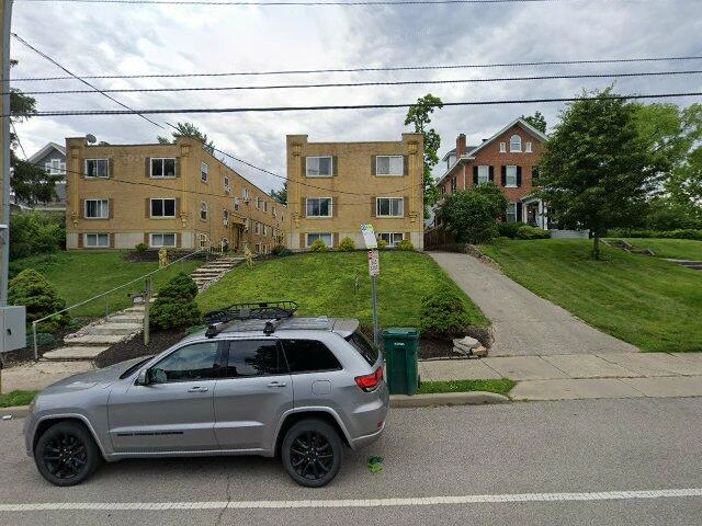 House image located at Gladstone, MI 49837