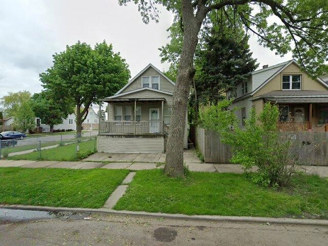 House image located at Chicago, IL 60639