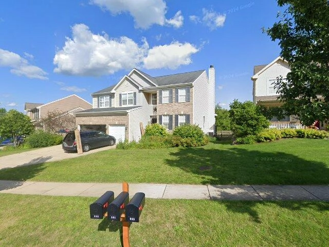 House image located at Round Lake, IL 60073