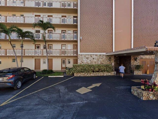 House image located at Hallandale, FL 33009