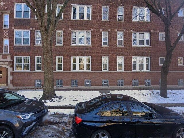 House image located at Chicago, IL 60613
