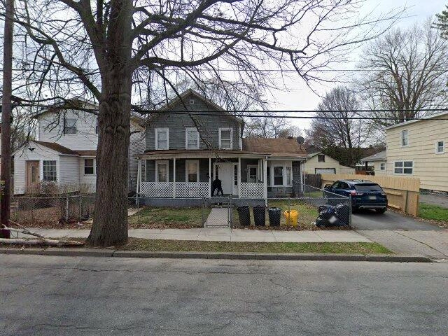 House image located at Irvington, NJ 07111
