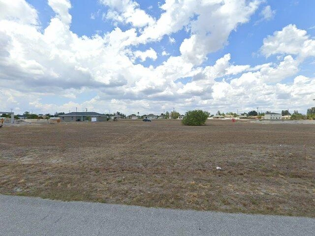 House image located at Cape Coral, FL 33909