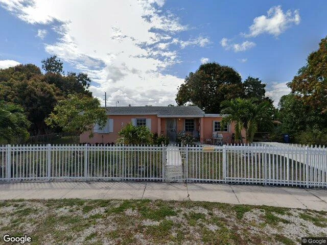 House image located at Miami, FL 33169