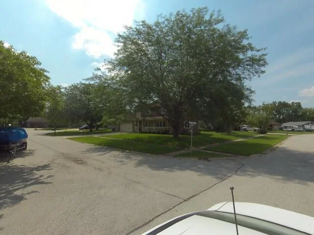 House image located at Hinckley, IL 60520