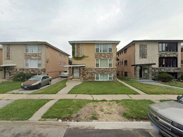 House image located at Calumet City, IL 60409
