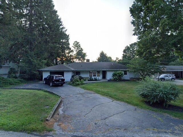 House image located at Niles, MI 49120