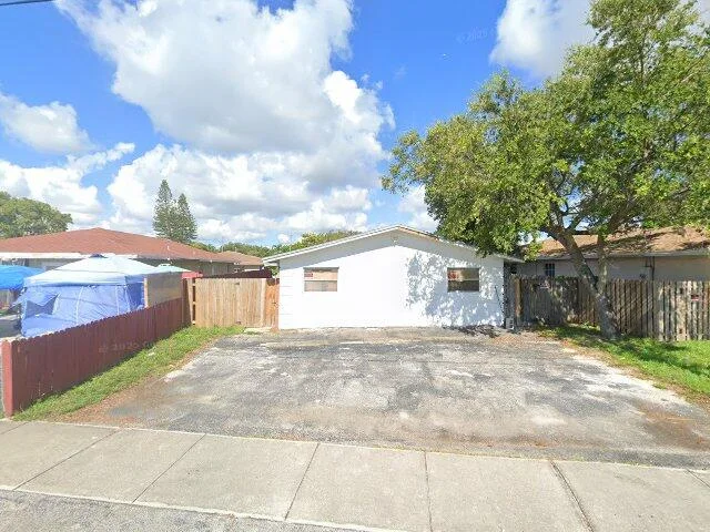 House image located at Dania, FL 33004