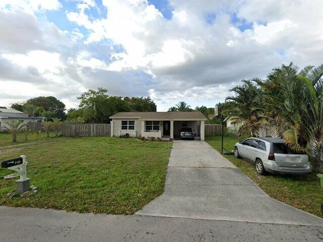 House image located at Lake Worth, FL 33461