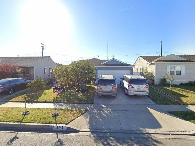 House image located at Lakewood, CA 90712
