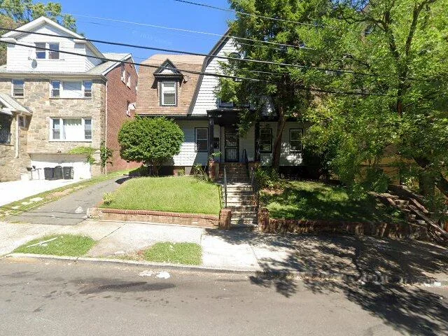 House image located at Newark, NJ 07112