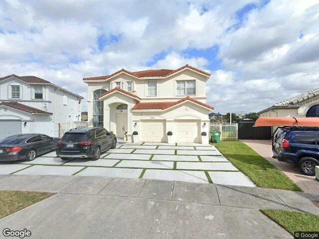 House image located at Miami, FL 33194