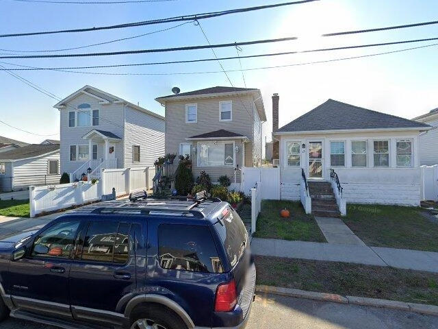 House image located at Island Park, NY 11558