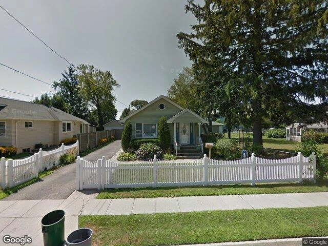 House image located at Farmingdale, NY 11735