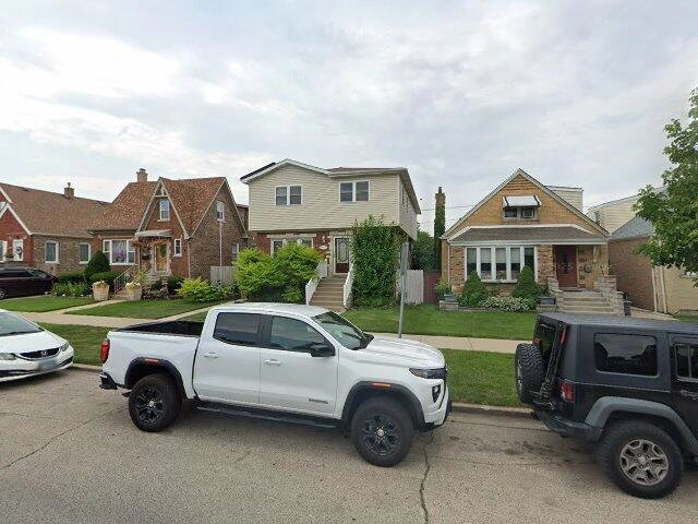 House image located at Chicago, IL 60638