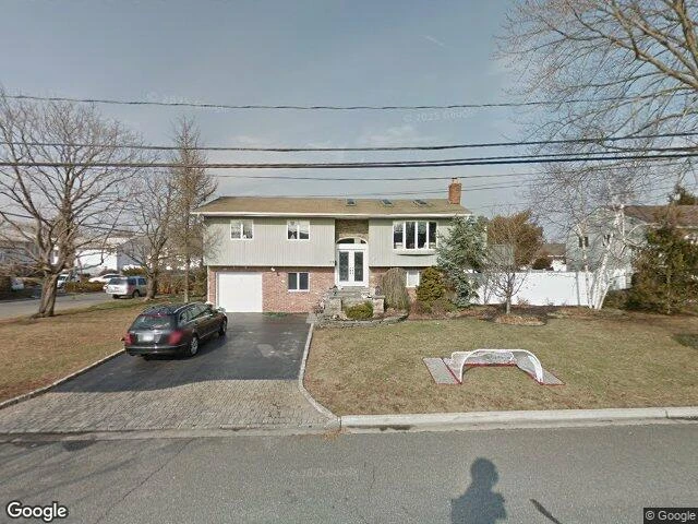 House image located at Massapequa, NY 11758