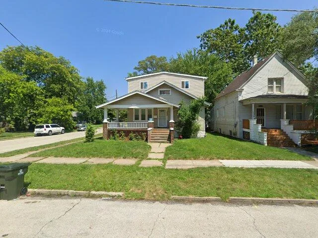 House image located at Dolton, IL 60419