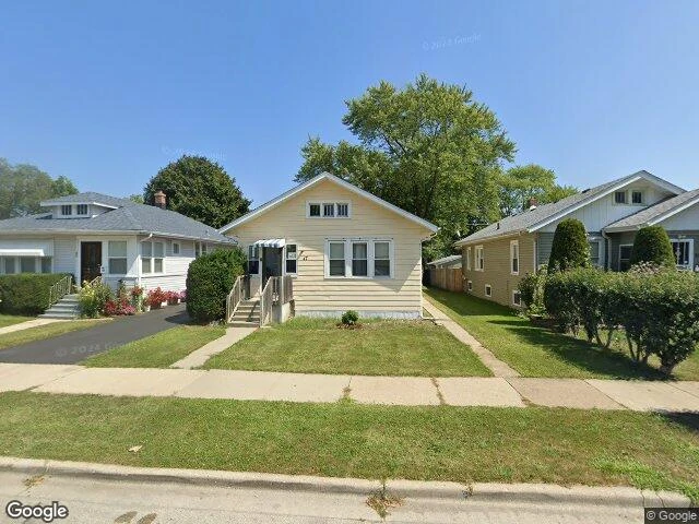 House image located at Waukegan, IL 60085