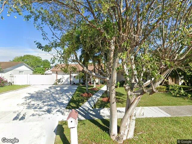 House image located at Miami, FL 33193