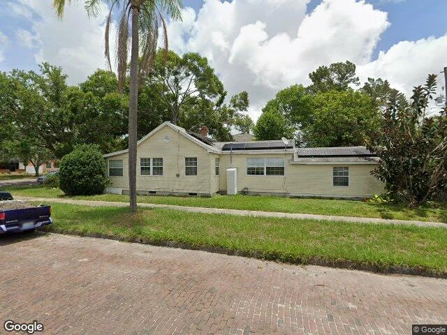 House image located at Saint Petersburg, FL 33713