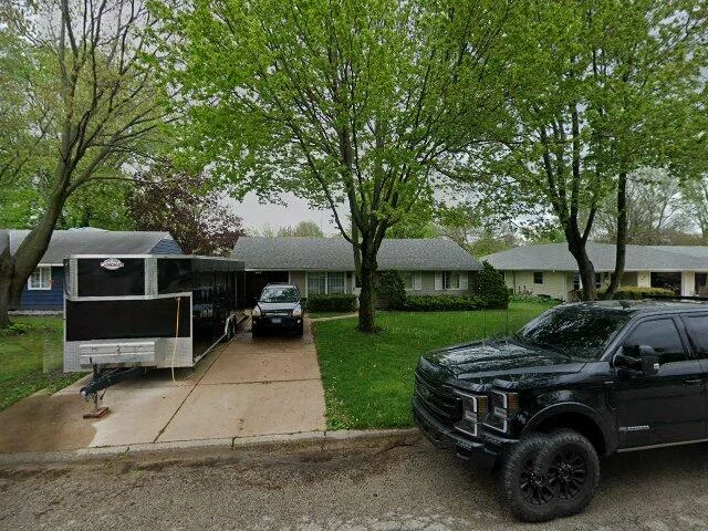 House image located at Aurora, IL 60506