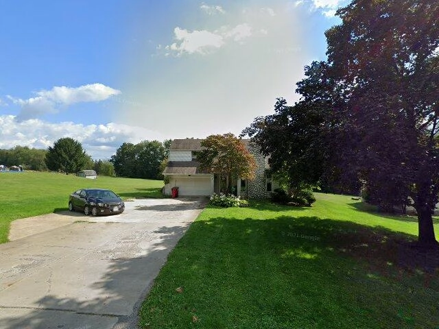 House image located at Hubbard, OH 44425