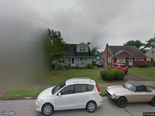 House image located at Canton, OH 44714