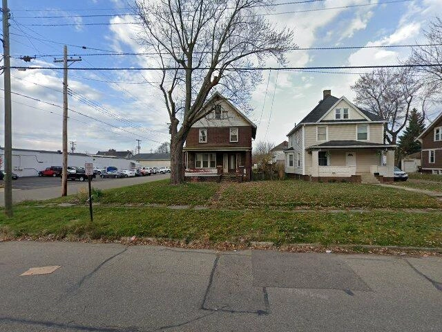 House image located at Canton, OH 44706