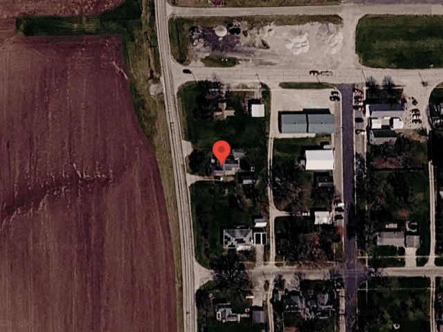 House image located at Ellsworth, IL 61737
