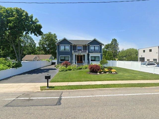 House image located at Bohemia, NY 11716