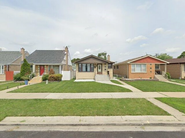 House image located at Chicago, IL 60652