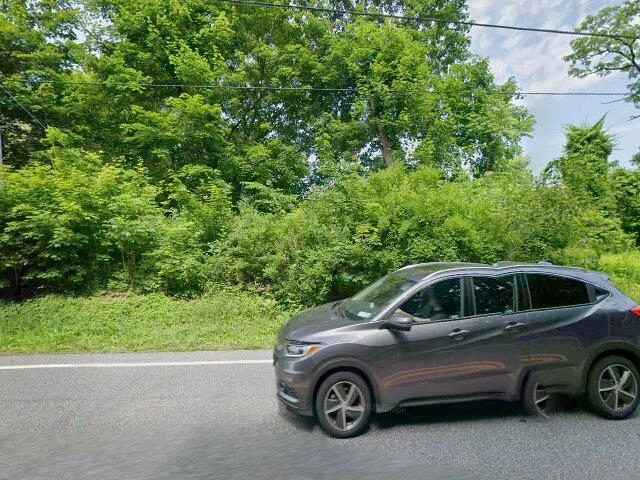 House image located at Middlebury, CT 06762