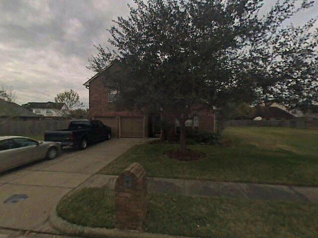 House image located at Angleton, TX 77515