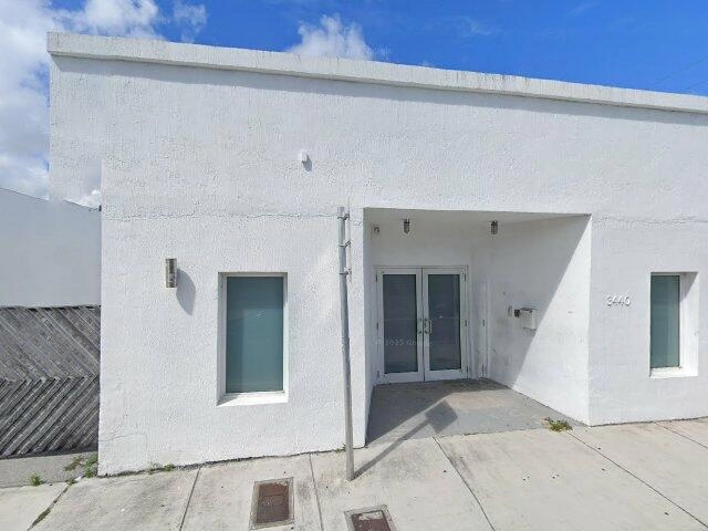 House image located at Miami, FL 33127