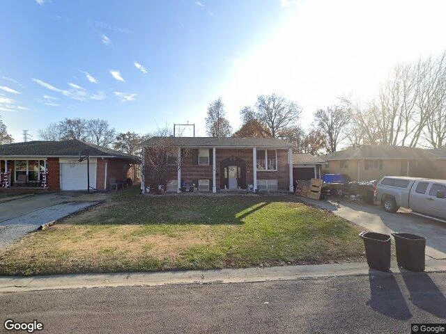 House image located at Hartford, IL 62048