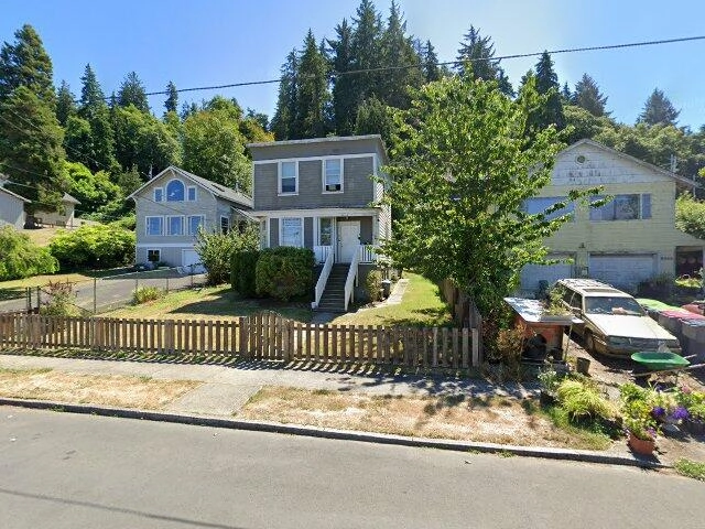 House image located at Astoria, OR 97103