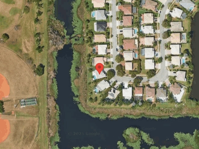 House image located at Hollywood, FL 33027