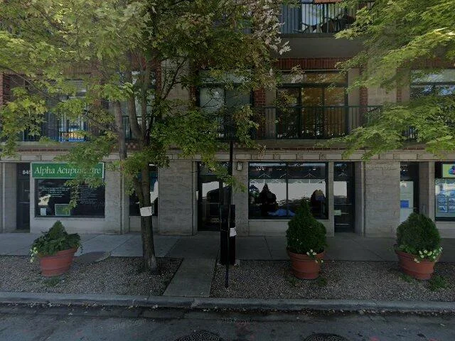 House image located at Chicago, IL 60607