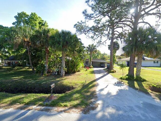 House image located at Okeechobee, FL 34972