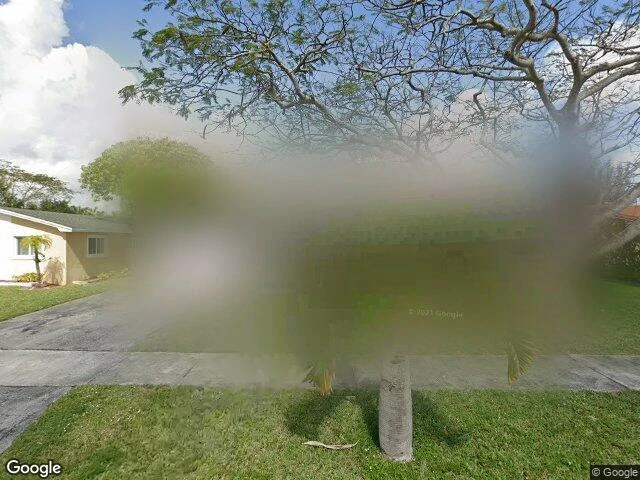 House image located at Miami, FL 33173