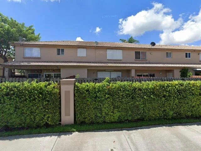 House image located at Miami, FL 33193