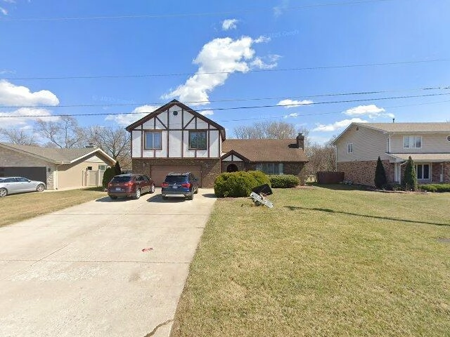 House image located at Palos Hills, IL 60465
