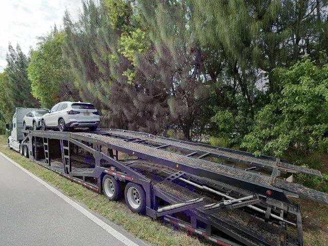 House image located at Hollywood, FL 33027